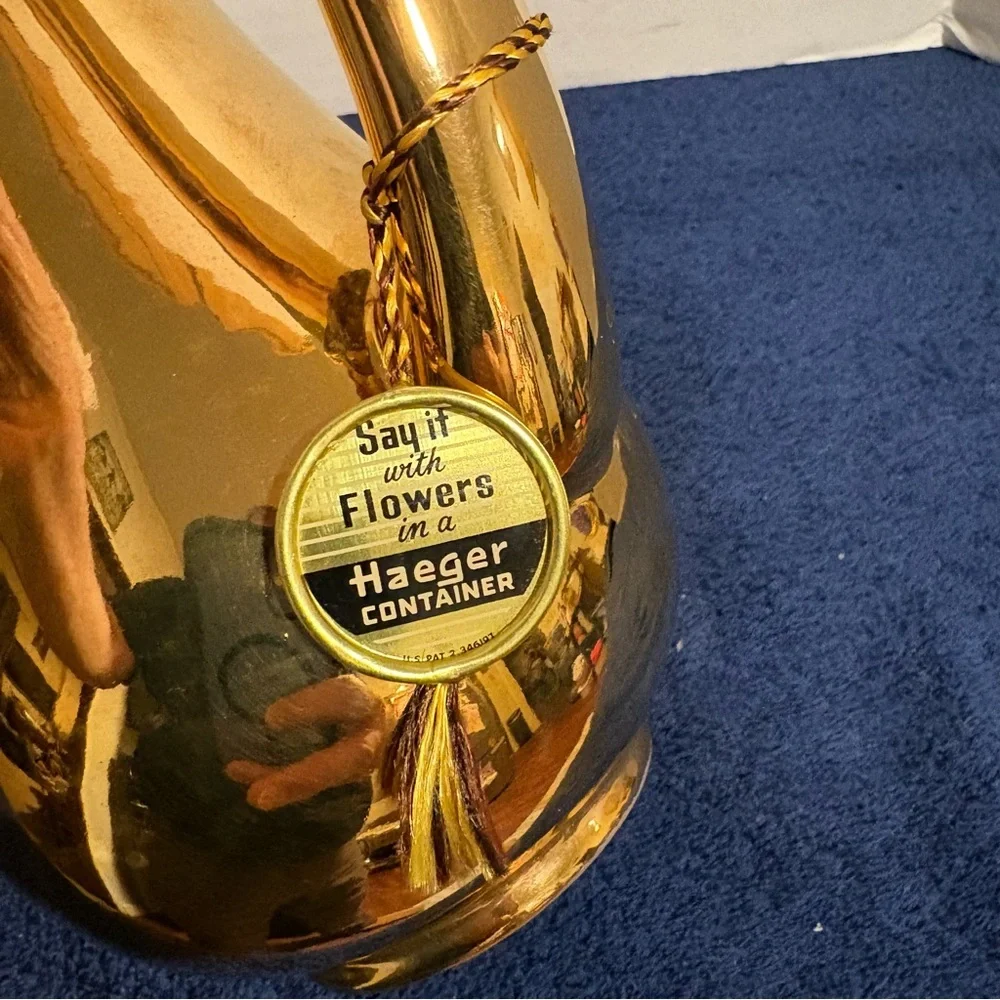 Vintage Royal Haeger Art Pottery 22K Gold Vase Ewer Prestige w/ Original Tag 10”